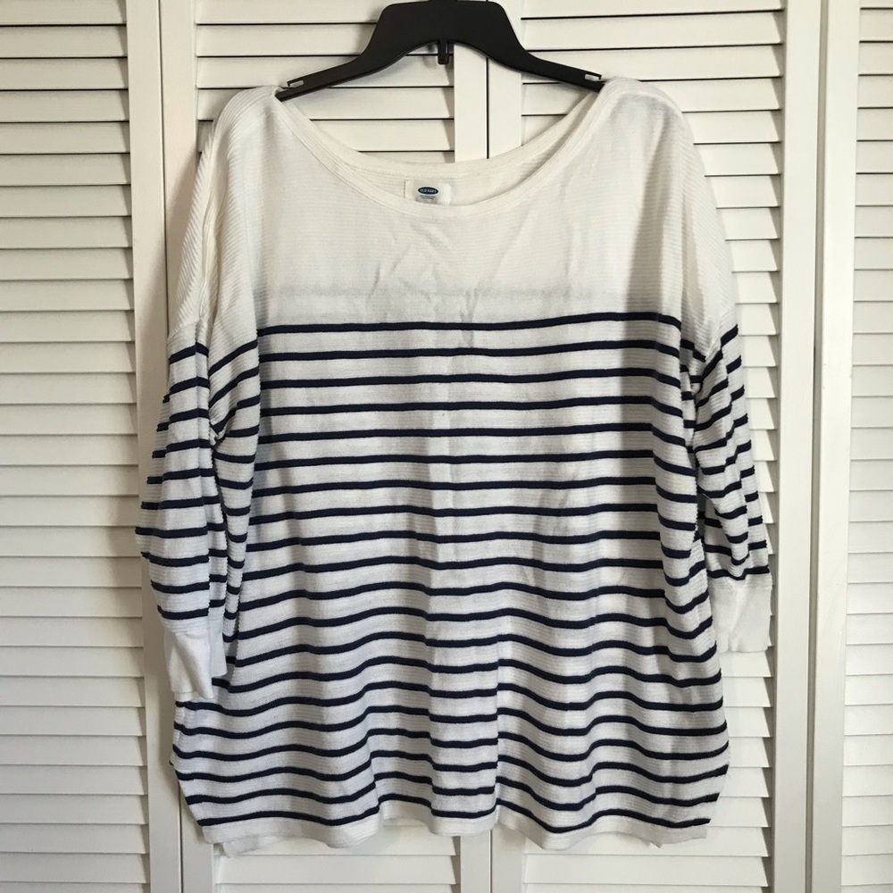 Old navy sweater